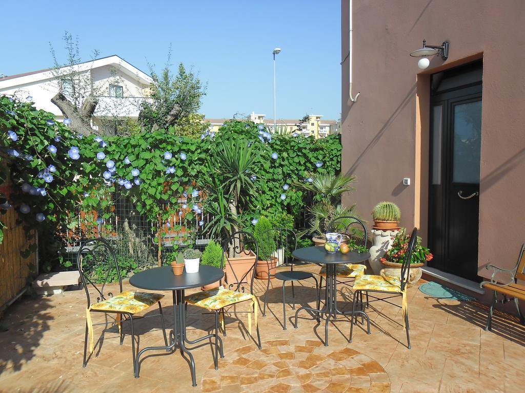 Viola Di Mare Rooms And Parking Termoli Exterior foto